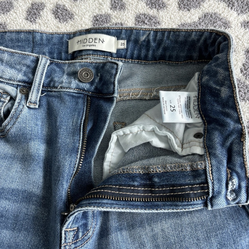 Hidden | High Rise Frayed Hem Cropped Jeans Size 25 - Picture 8 of 12